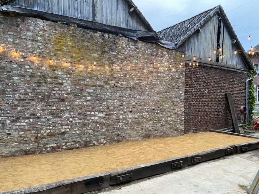 Gite Des Usines De Moulins 昂内 外观 照片