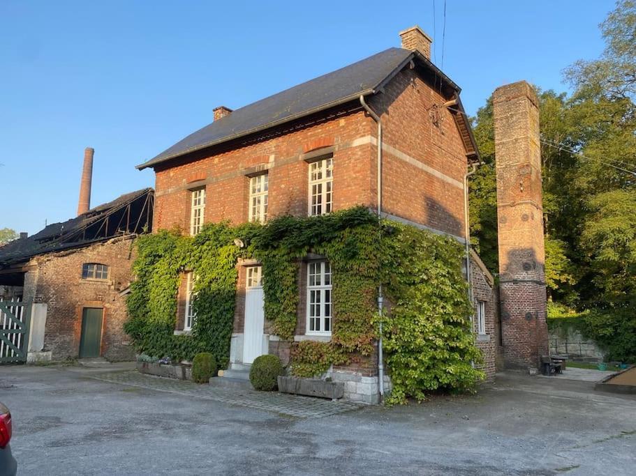 Gite Des Usines De Moulins 昂内 外观 照片